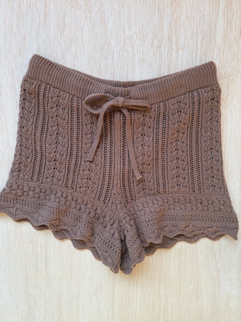 Women’s Crochet Knit Brown Drawstring Shorts with liner. NWT small